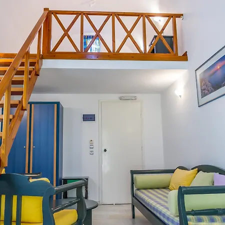 Okeanis Hotel Agia Paraskevi (Santorini)