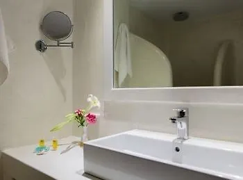Hotel Okeanis