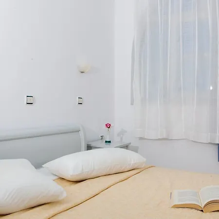 Okeanis Hotel Agia Paraskevi (Santorini)